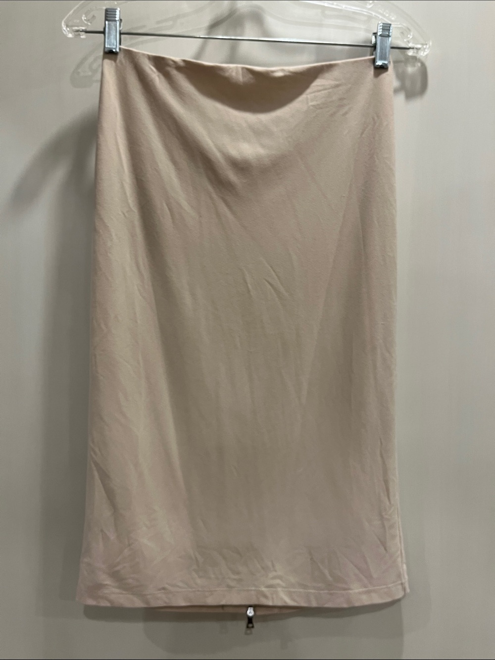 Alice + Olivia Nude Blush Pencil Skirt Sleek Minimal Design full length back zip